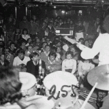 ...e il Cellar, inaugurato nel 1968 in Via Principe Amedeo che ospitava serate di danze e spettacoli ed esibizioni di complessi tra i quali il gruppo barese �Southern Jazz Ensamble�
